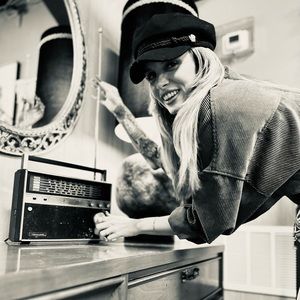 Meet your Posher, Dezee rae